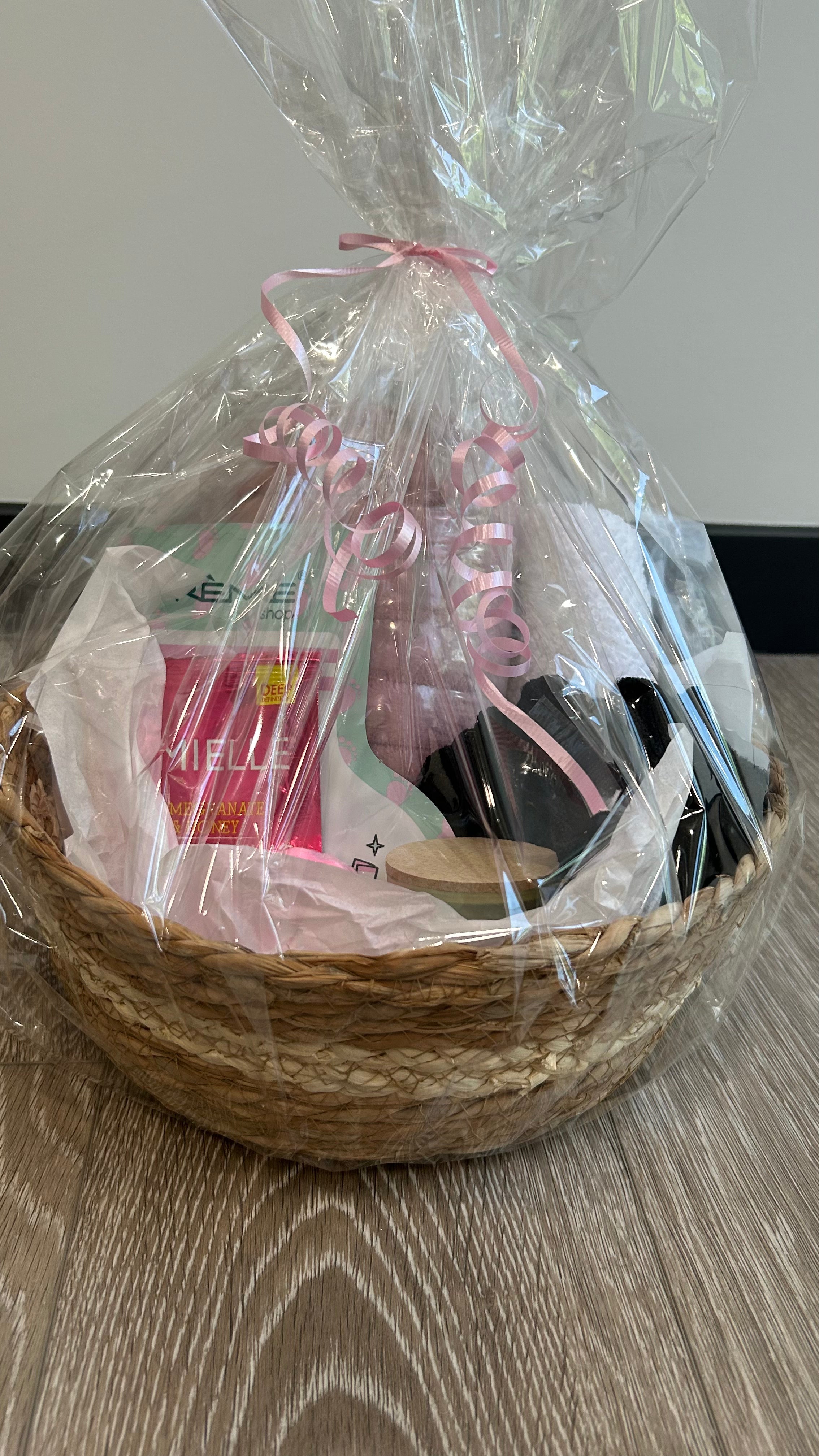 🌸 Self-Care & Cozy Comfort Gift Basket – Spa & Relaxation Set 🌸